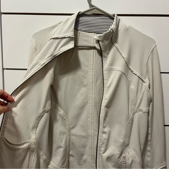 Lululemon White Zip Up Jacket - Picture 5 of 14